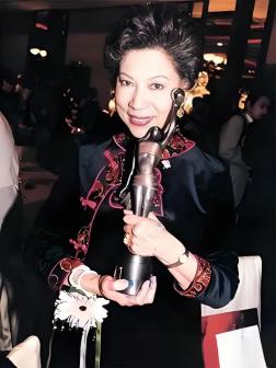 罗兰（中国香港女演员、歌手）_百度百科