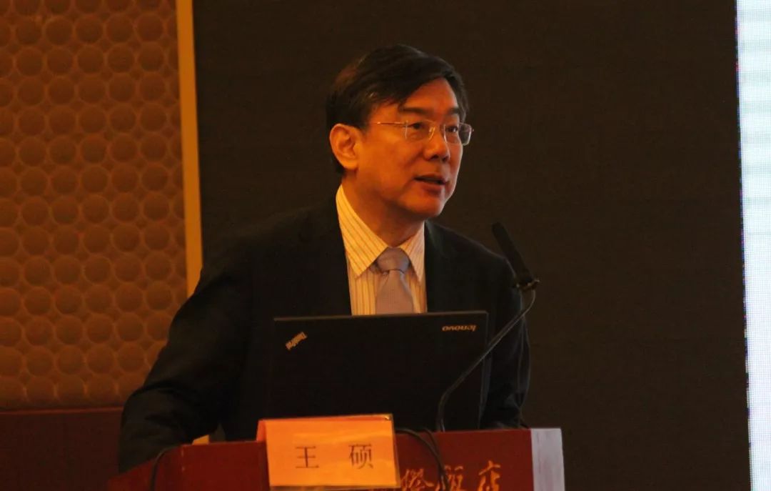 p data-id="gnbiqe9ubd">王硕,男,首都医科大学附属北京天坛医院神经
