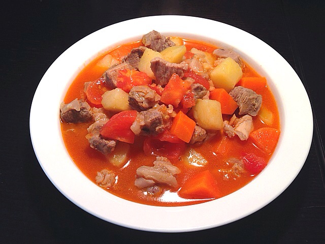 番茄牛肉土豆煲