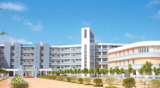  p>晋宁三中位于古滇文化发源地,著名航海家郑和故里昆明市晋宁县城