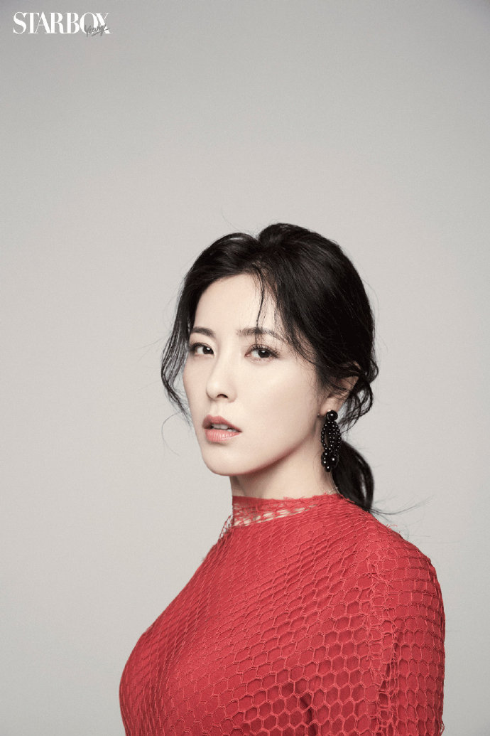  p>曾黎,1976年9月17日出生于湖北省荆州市沙市区,中国内地女演员