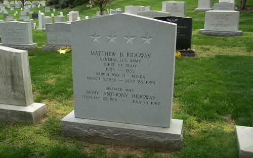  p>阿灵顿国家公墓(arlington national cemetery)坐落于美国 a