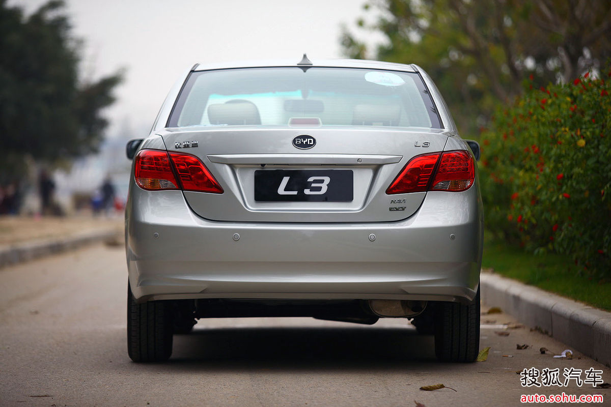 比亚迪l3