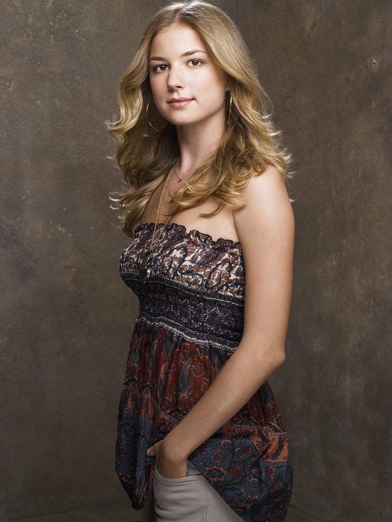  p>艾米丽·万凯普(emily vancamp),1986年5月12日出生于 a target="