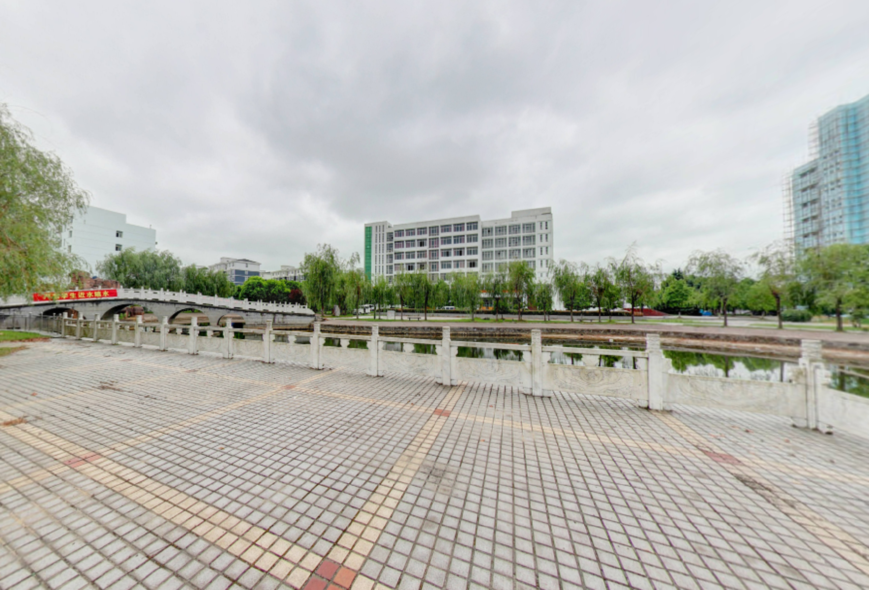 湖北仙桃职业学院