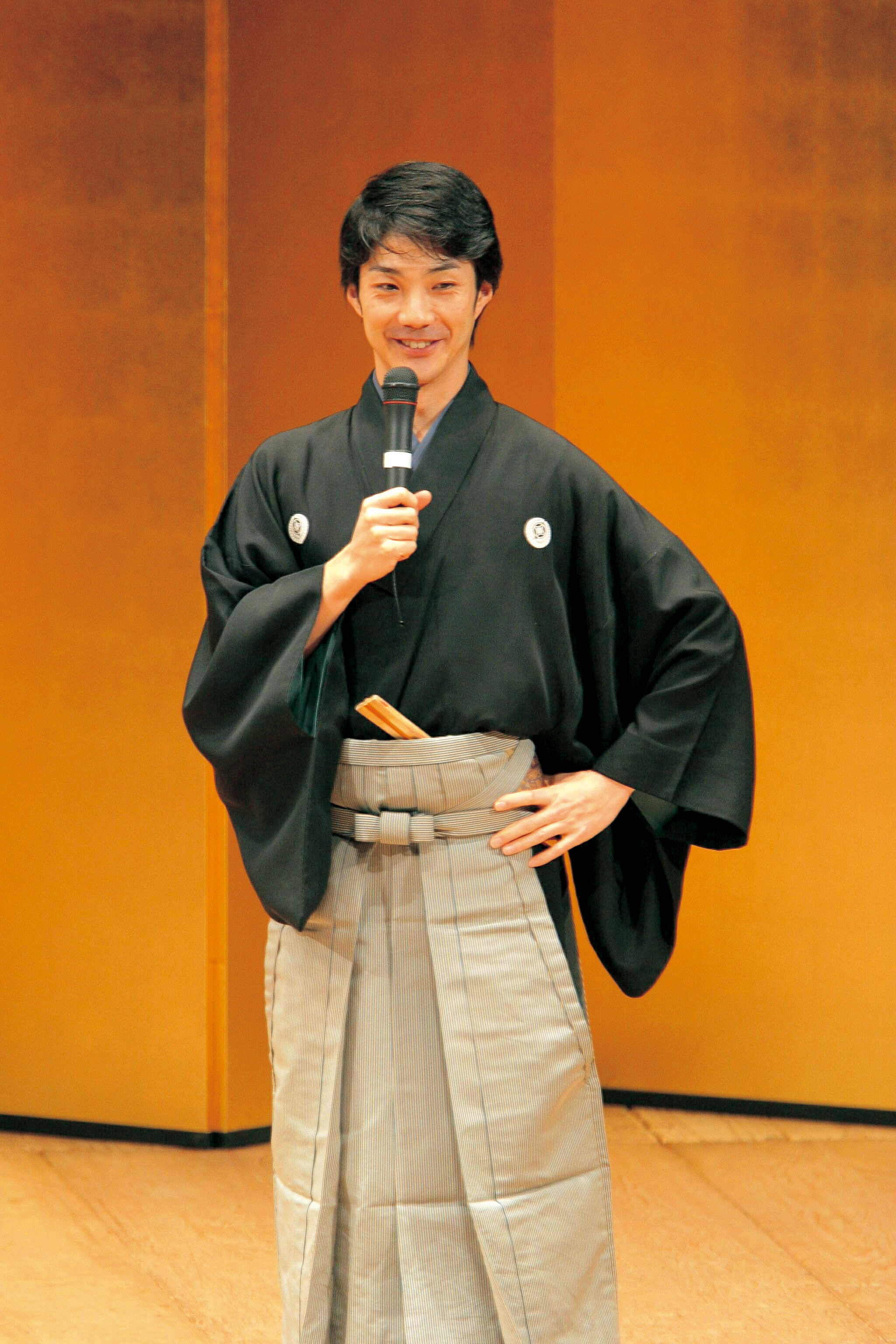  p> span class="ref" data-ctrid="2irjxvxnfam">野村万斋(のむら ま