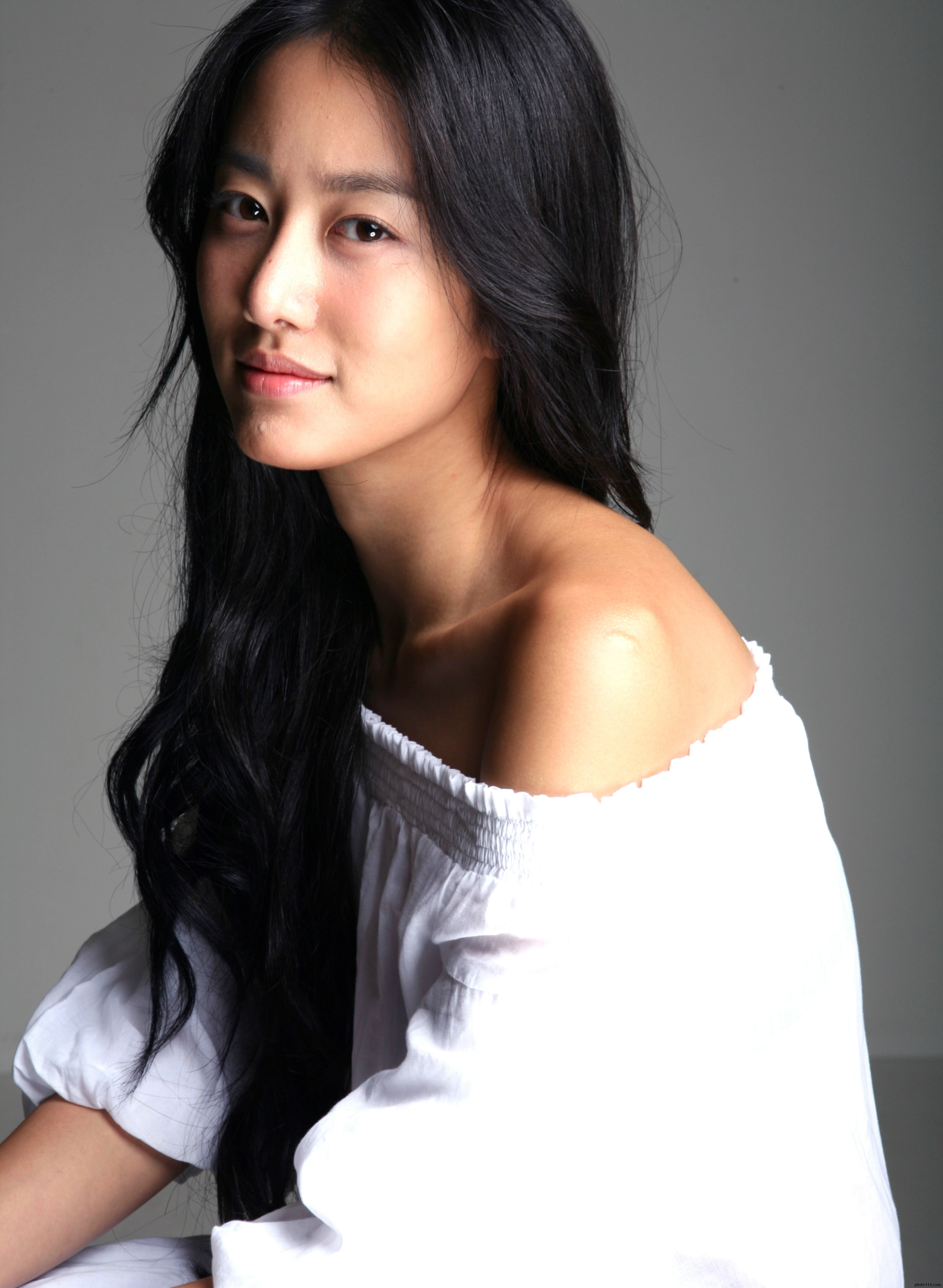  p>全慧彬,1983年9月27日出生于韩国首尔.韩国女演员,歌手,主持人.