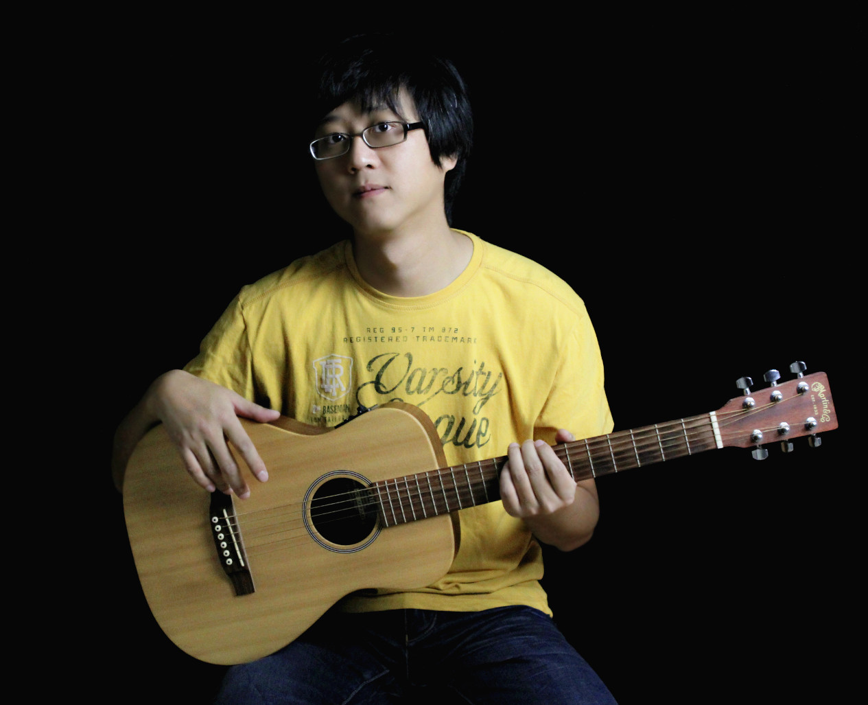  p data-id="gnwlp8lyq5">金晓,又名馒头,中国内地创作型男歌手, a