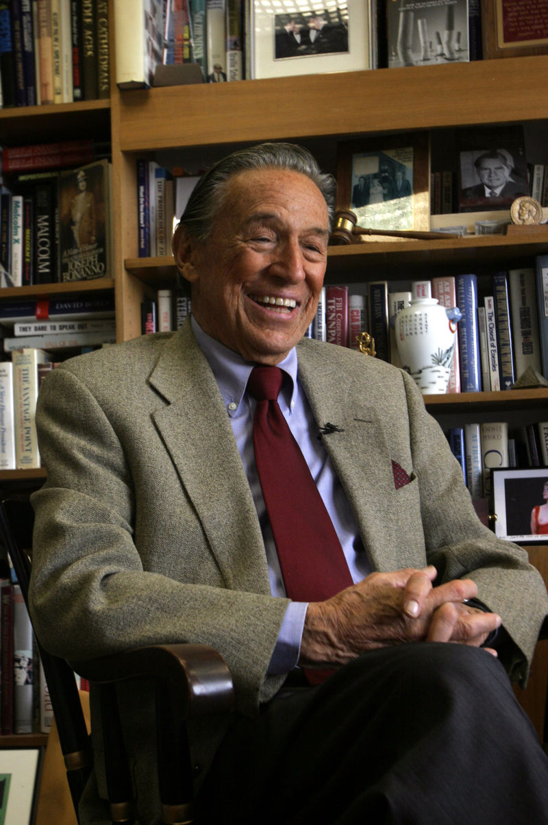 1918年5月9日～2012年4月7日),生于美国马萨诸塞州的犹太人家庭,美 