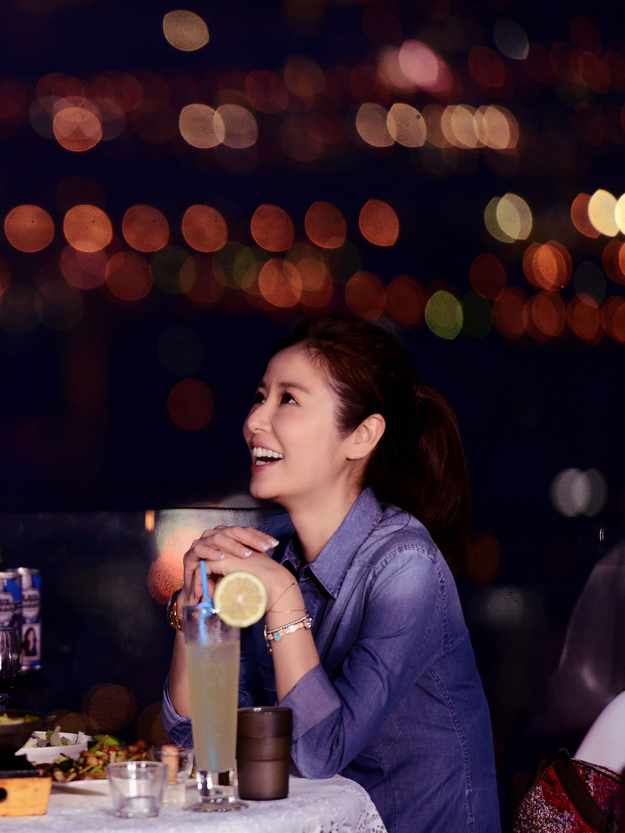 ,1976年1月27日出生于台湾省台北市,华语影视女