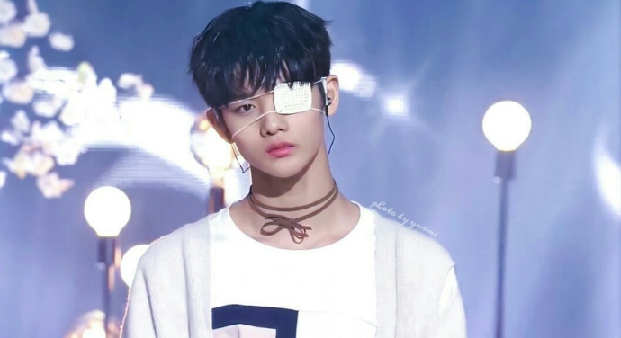  p>裴珍映 i>(         ,bae jin young) /i>,2000年5月10日出生于