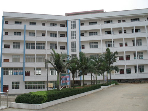  p>广西工业技师学院,又名广西石化高级技工学校,隶属广西壮族自治区