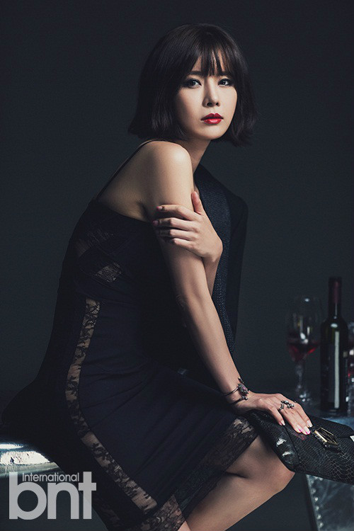  p>柳善(      ,yu sun),1976年2月11日生于韩国,韩国女演员,本名王裕