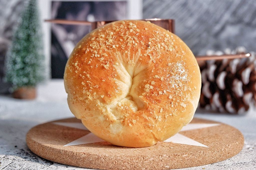 贝果面包,圆形面包,制作方法基本沿用传统工艺