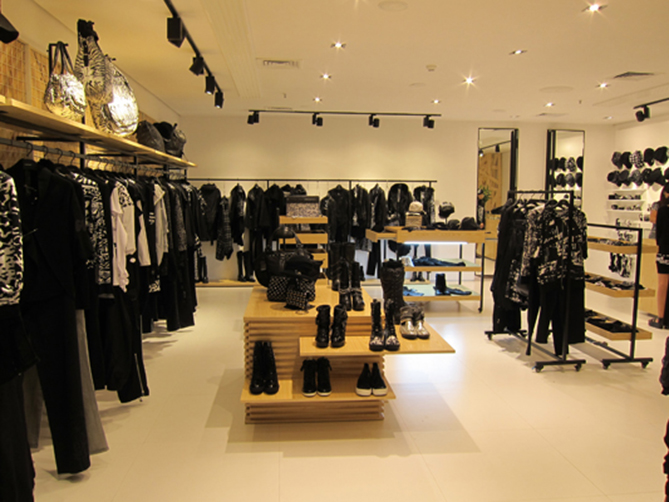  p>自1999年成立以来的la pargay(纳帕佳) 品牌,是多多服装公司的主力