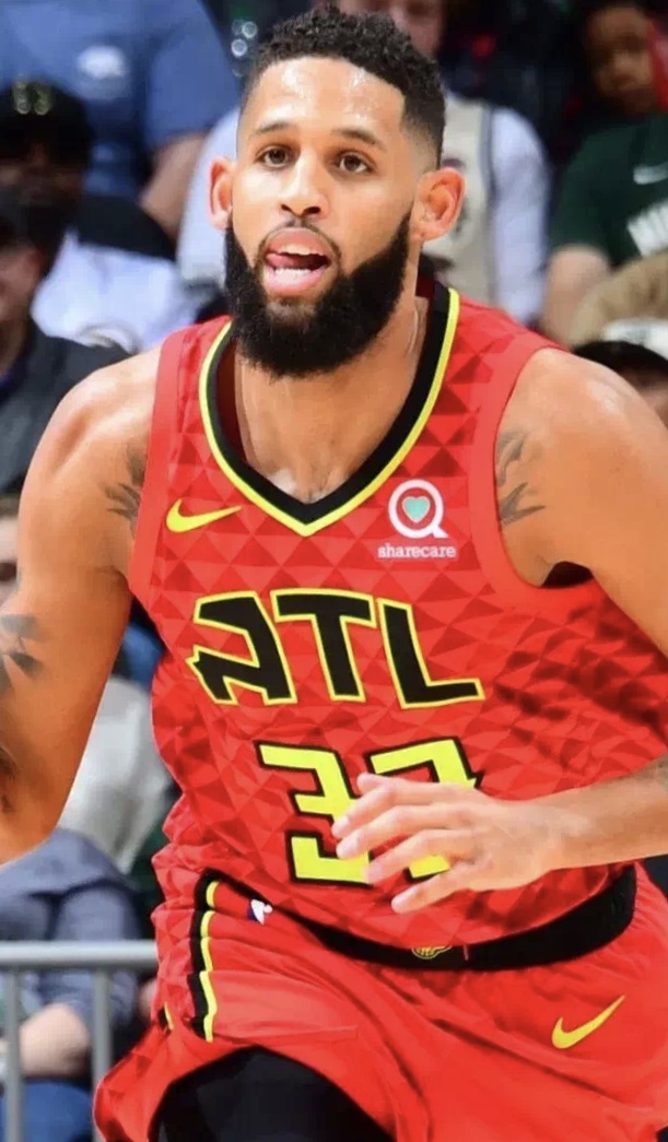  p>阿伦·克拉布(allen crabbe),1992年4月9日出生于 a target="