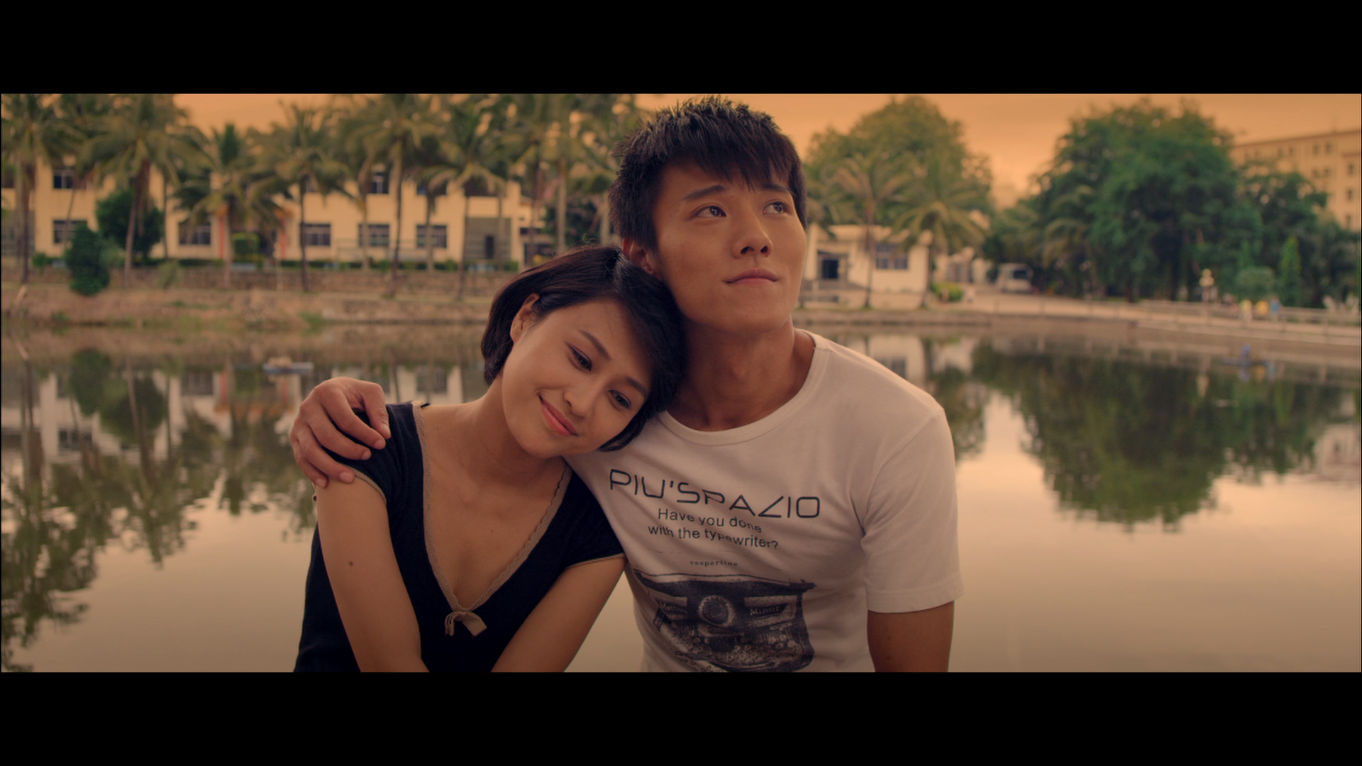 ">姚宇 /a>导演, a href="#" data-lemmaid="1484047">顾莉雅 /a>和 a