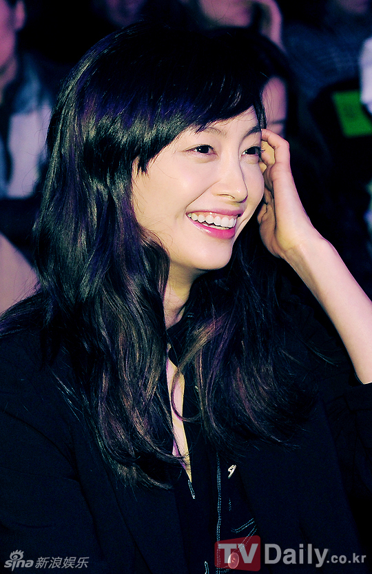  p>李奈映(         ,lee na young),1979年2月22日出生于韩国首尔.