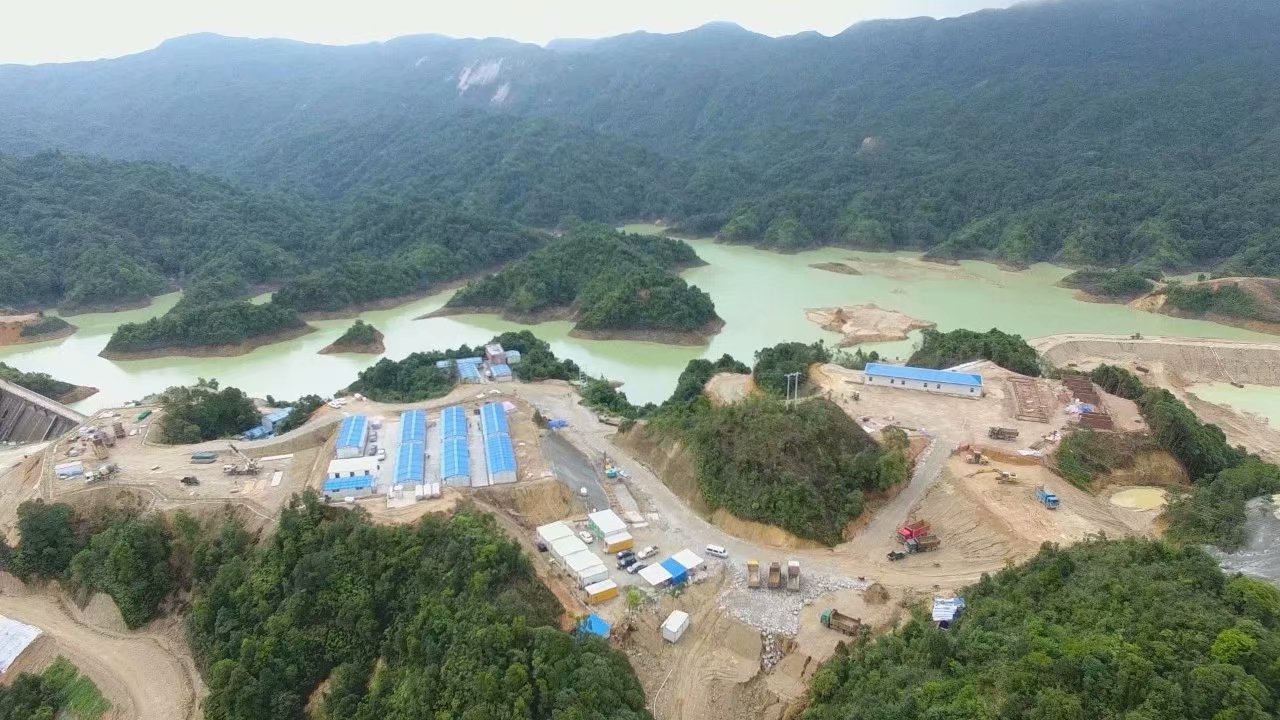 data-lemmaid="132473">广东省 /a>阳江市阳春市西南部55公里处,与