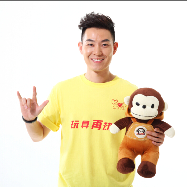  p data-id="gnbxhvgv6y">霍小雷(主持名:毛毛虫)1981年9月30日出生于