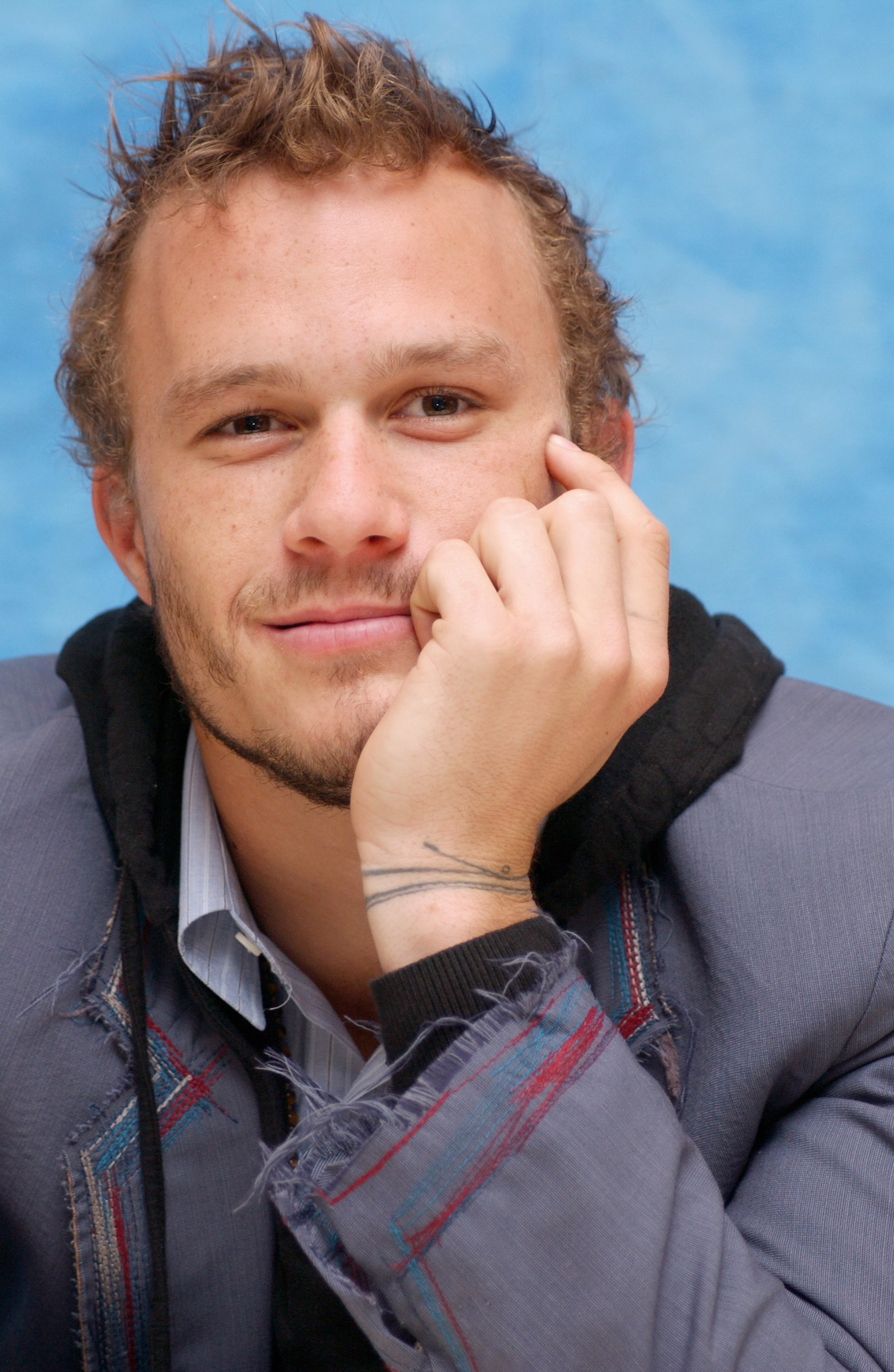 (heath ledger,1979年4月4日-2008年1月22日),出生于澳大利亚珀斯市