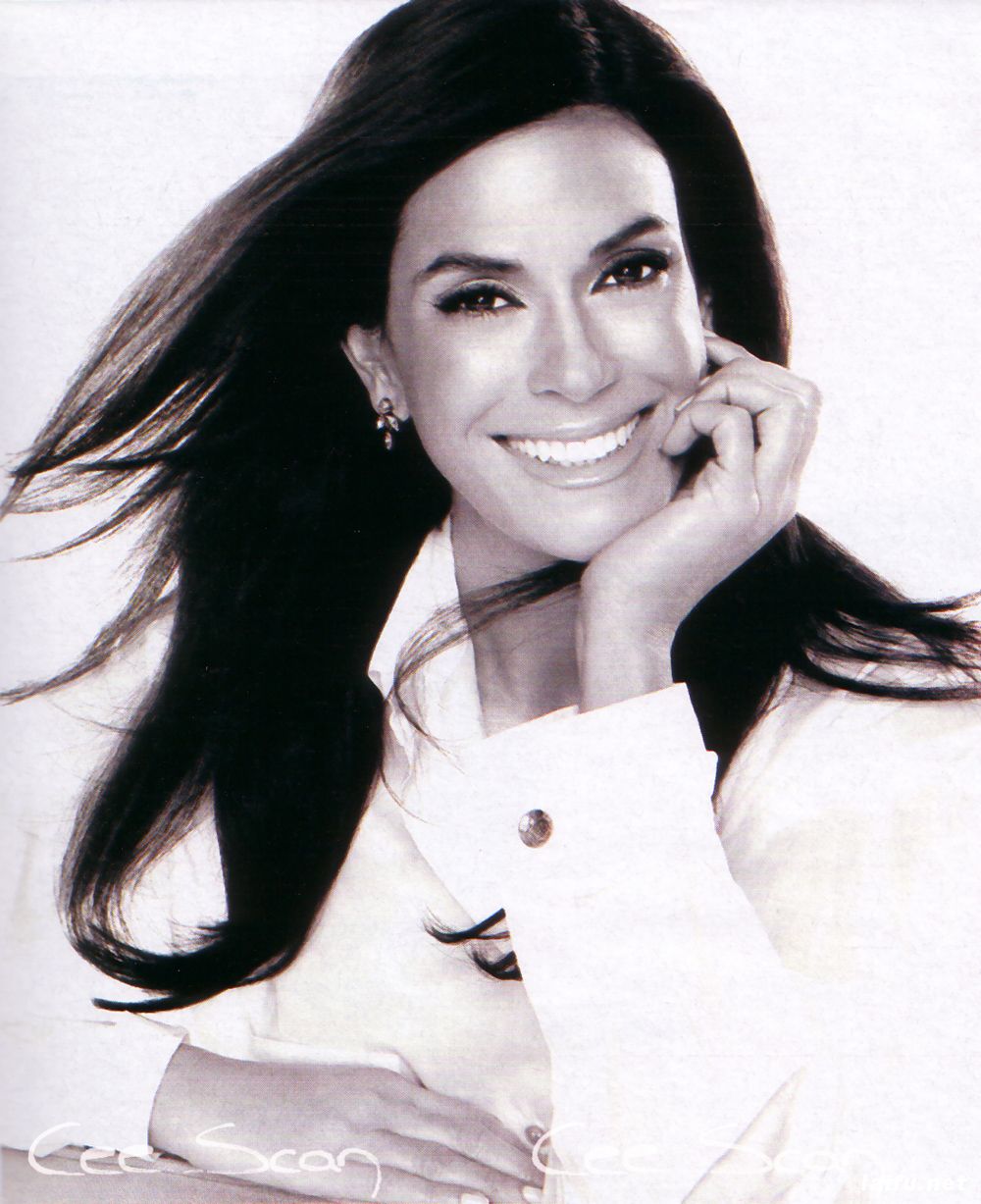  p data-id="gnwwq0648l">泰瑞·海切尔(teri hatcher),1964年12月8日