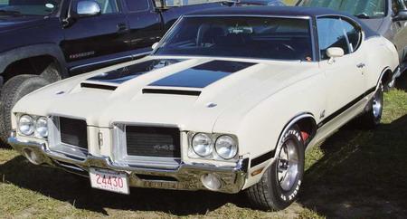 奥兹莫比尔曙光汽车