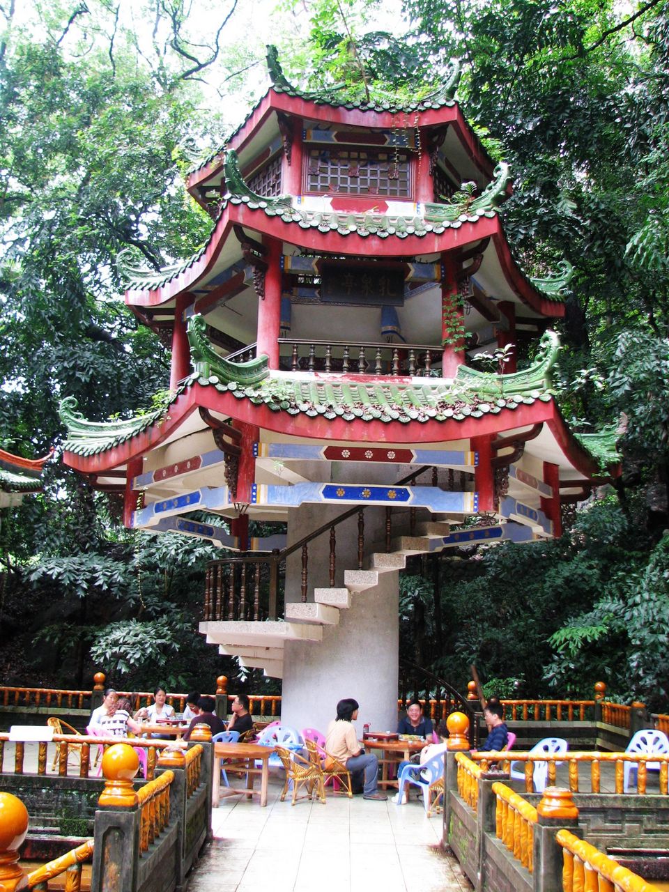  p> b>桂平西山风景名胜区 /b>,国家aaaa级风景区,国家级地质公园.