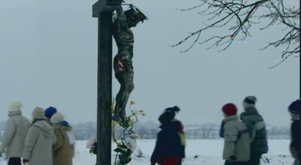  p>由二十五个成员国的导演各拍五分钟片段,表现个人观点中欧洲的 a