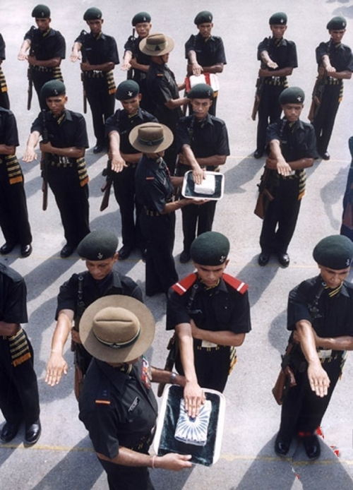  p>廓尔喀人作为外国人对 a target="_blank" href="/item/尼泊尔