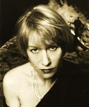  p>海伦·米伦 i>(helen mirren) /i>,1945年7月26日出生于英国伦敦