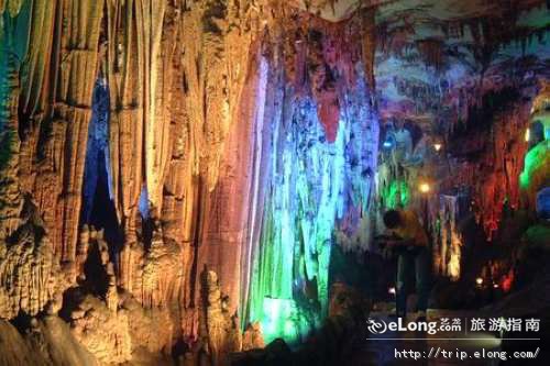  p>餐霞洞是 a target="_blank" href="/item