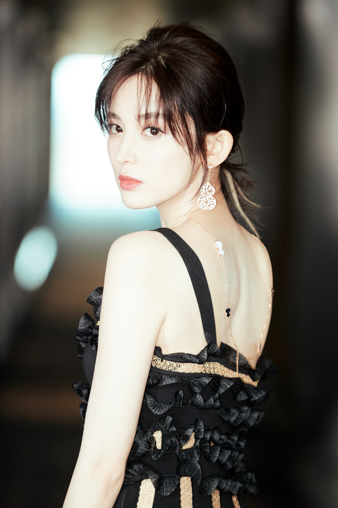  p>古力娜扎(gulnazar),1992年5月2日出生于新疆乌鲁木齐市,中国内地