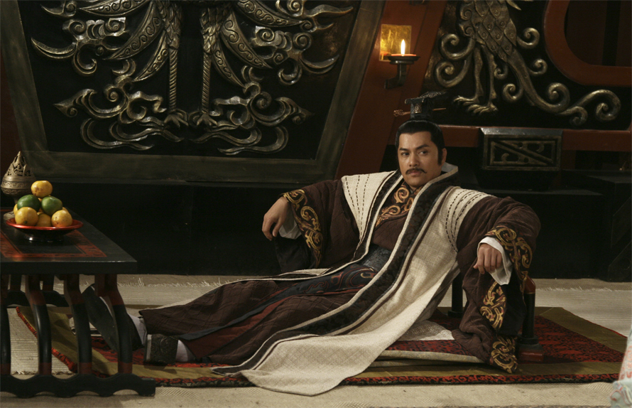 ">黄健中 /a>执导, a href="#" data-lemmaid="375588">吕良伟 /a>, a