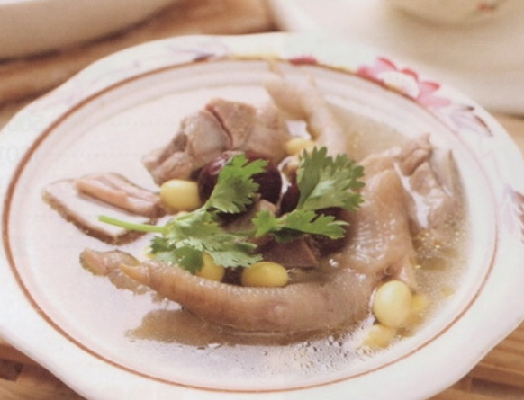 黄豆鸡脚排骨汤