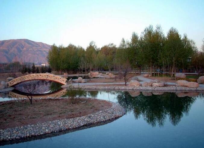 西宁旅游景点(西宁旅游景点攻略)