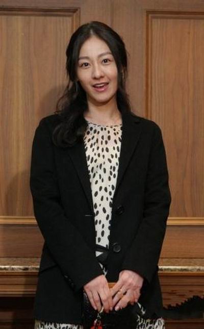  p>全美善 (         ,1970年12月7日~2019年6月29日),出生于韩国全罗