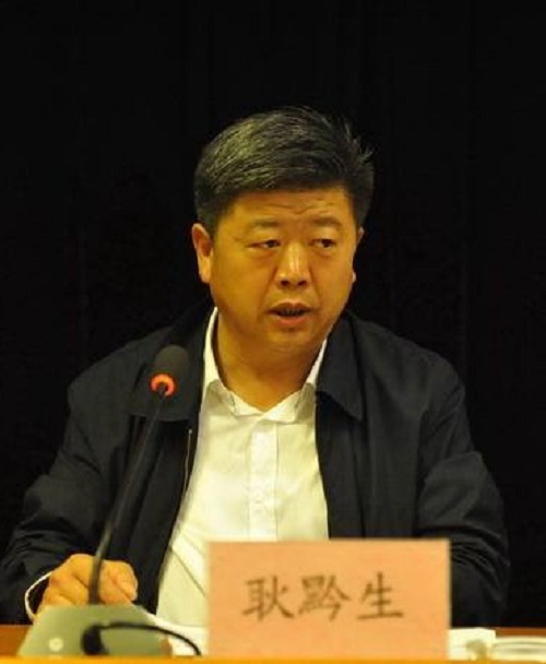 1953年1月出生,山东 a target="_blank" href="/item/微山/2747103"