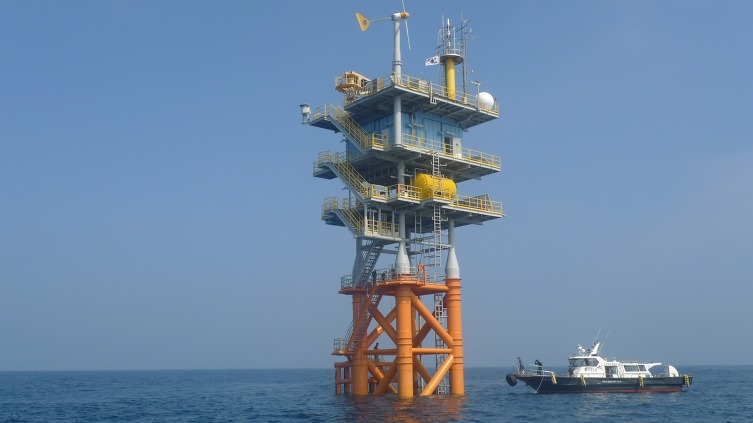  p> a href="#" data-lemmaid="1122445">中国 /a>黄海的日向礁,位于