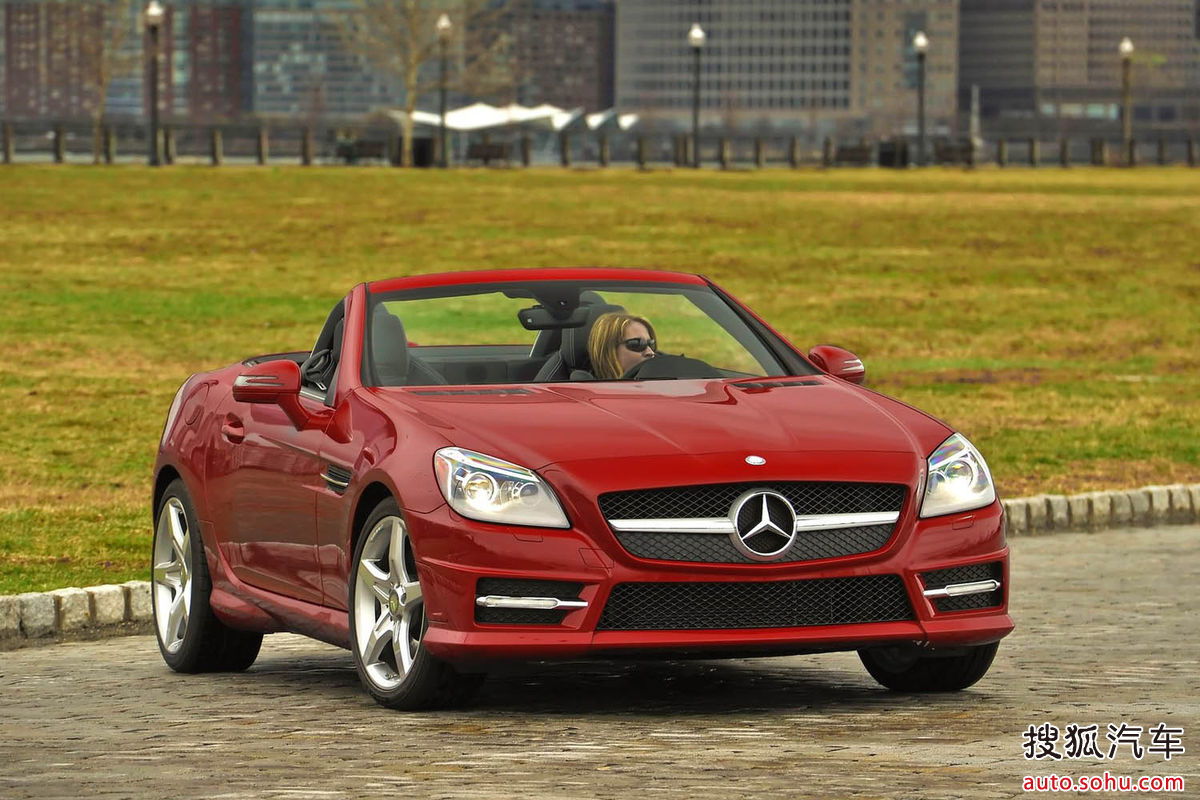 href="#" data-lemmaid="303835">跑车 /a>,奔驰slk诞生于1996年