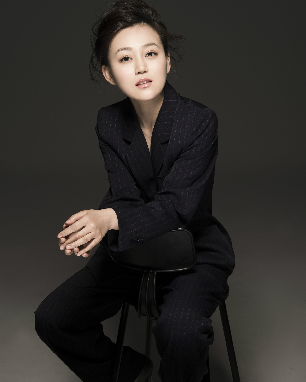  p>闫子墨(原名:闫婕),出生于陕西省,毕业于 a target="_blank" href=