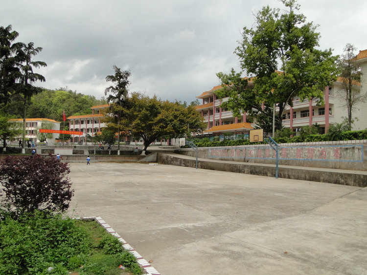 兴宁市石马中学