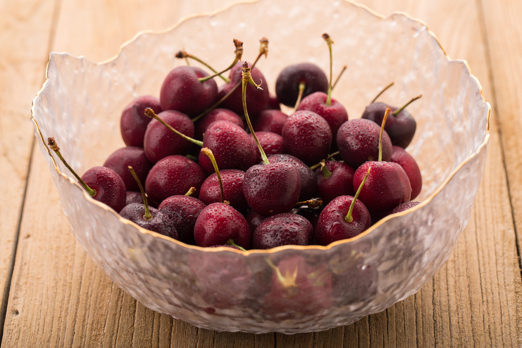 cerasus pseudocerasus (lindl.) g. don