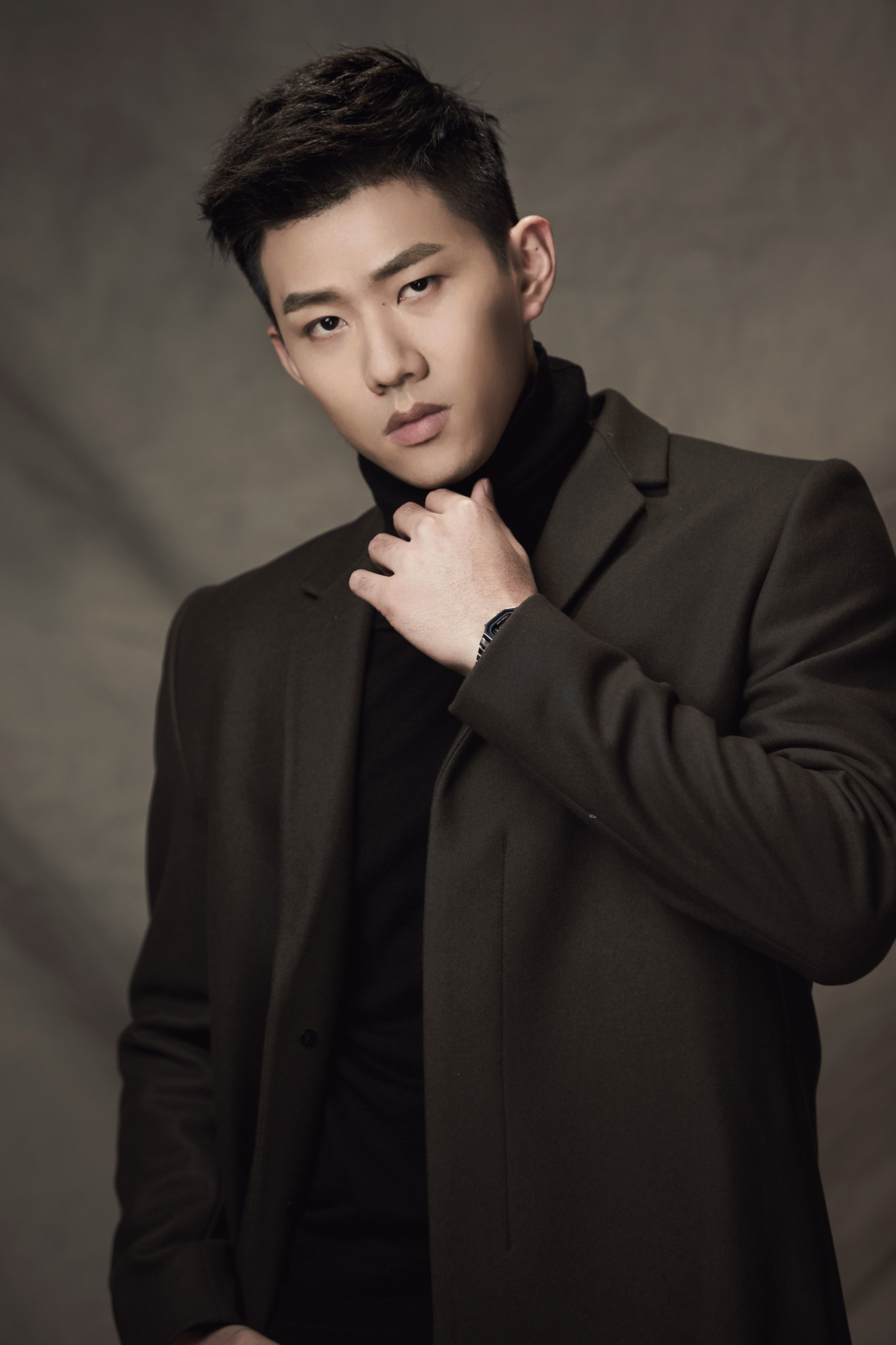 1991年8月15日出生于海南省文昌市,中国内地影视男演员,毕业于 a