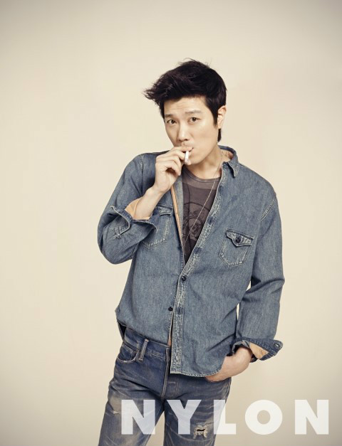  p>朴熙顺(         ),1970年2月13日出生于韩国,韩国男演员,毕业于 a