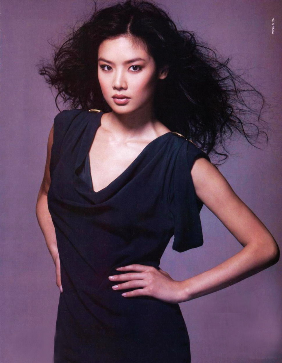  p>乐基儿,1980年8月22日出生于 a target="_blank" href="/item/澳门