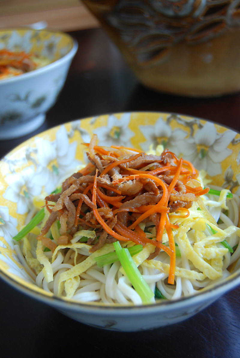 肉丝拌面
