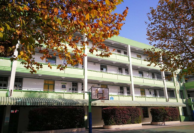 9 junior high school),原属南京市第九中学,创办于1925年,历经震旦