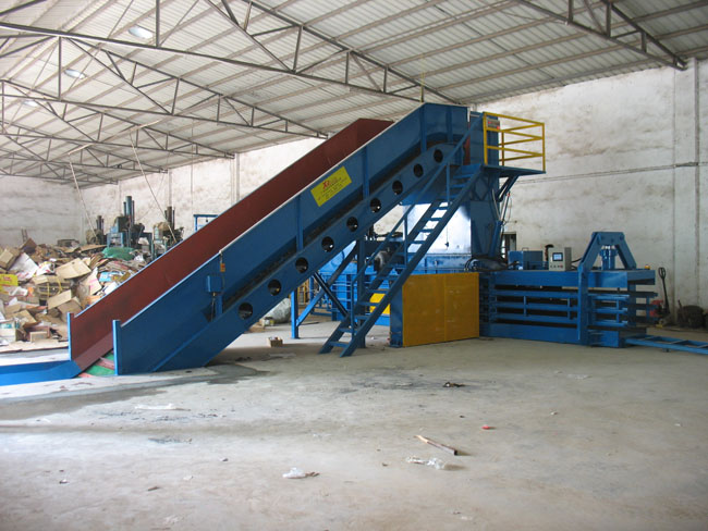 新型半自动废纸打包机