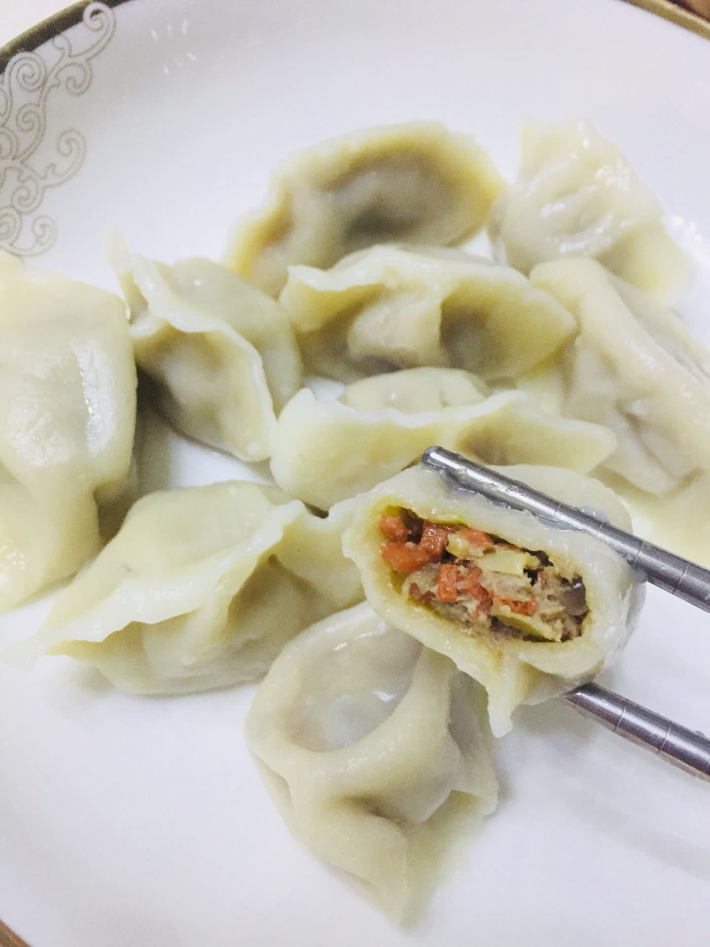 胡萝卜牛肉水饺